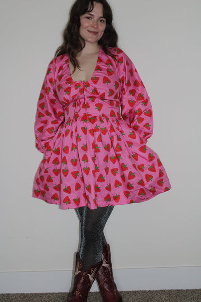 Stevie Dress | Strawberry Hearts